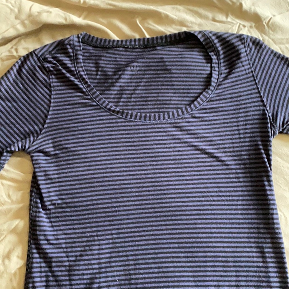 Lululemon sz6-8 Every Yogi Cadet Stripe SS TShirt
